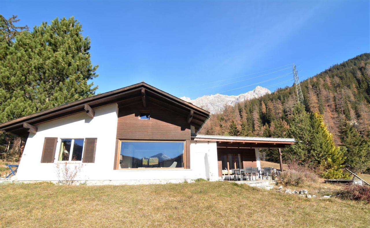Haus Schwarz Villa Savognin Buitenkant foto